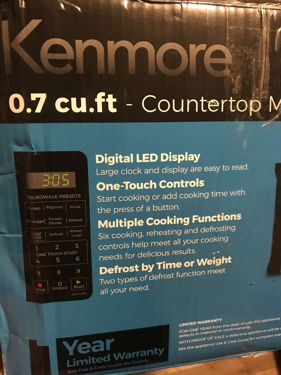 KENMORE .70 CU FT MICROWAVE NEW IN BOX