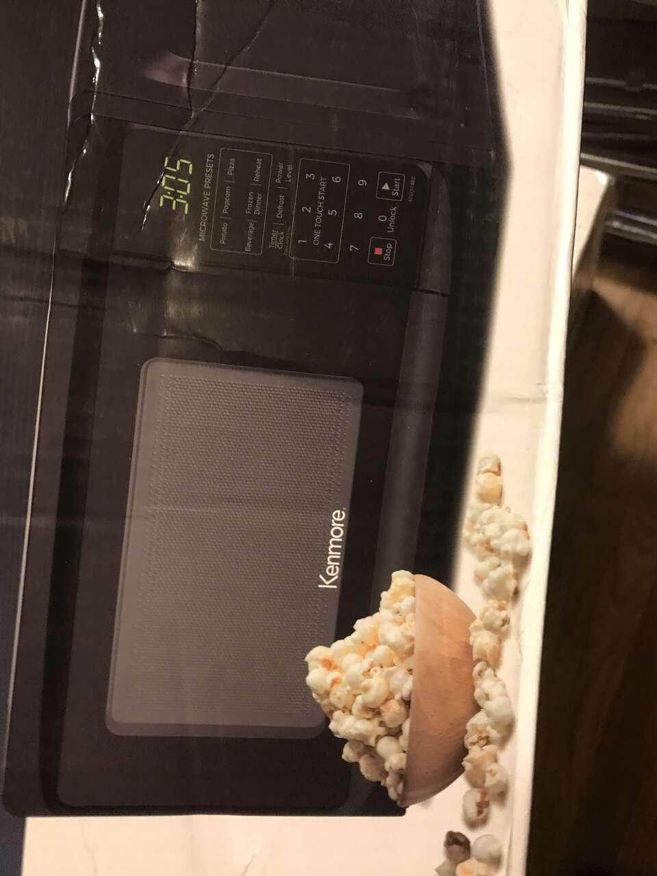 new Microwave .7 or .9 cubic foot Microwave  KENMORE microwave new in box