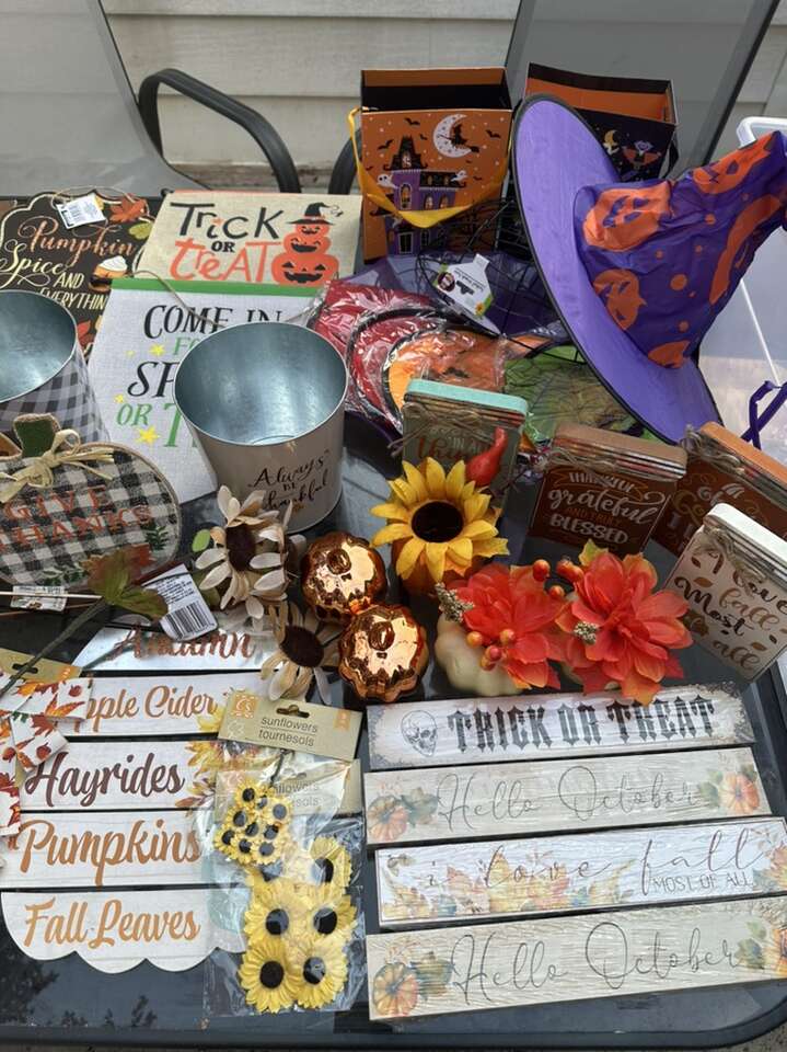 Bunch Of Halloween & Fall Stuff