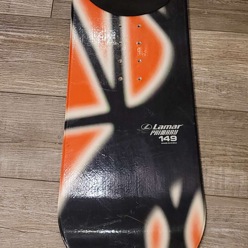 Lamar Precision 149cm Snowboard with Stamp Pad