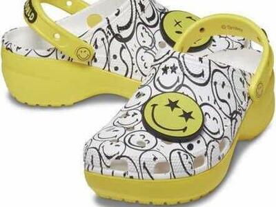 Crocs Platform Clogs Sandals Mules Smiley W9/W10