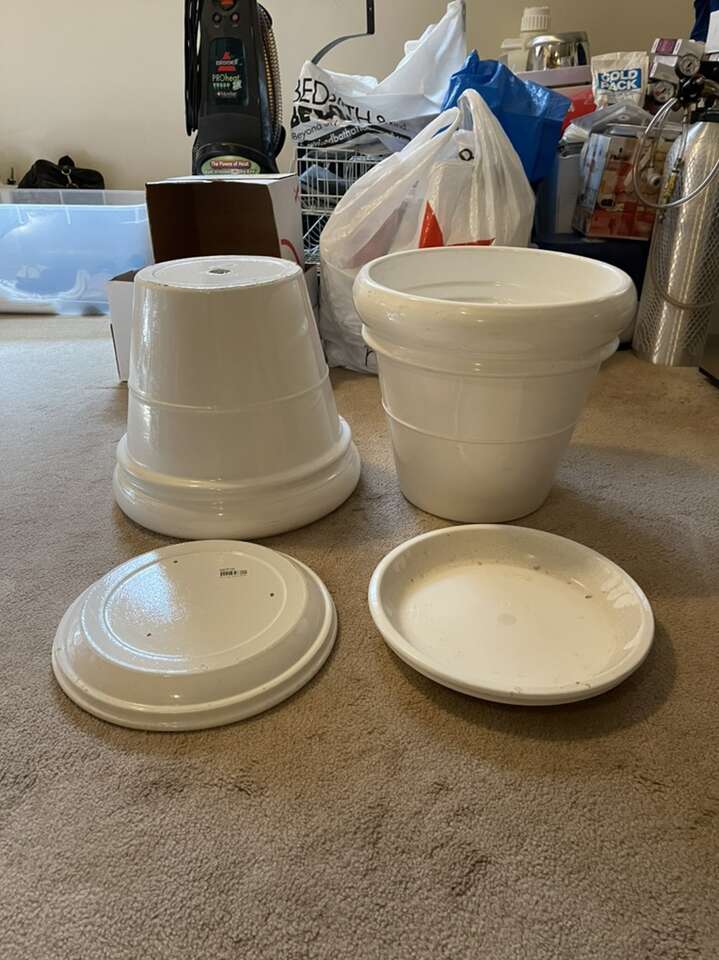 Deroma White Heavy Double Rim Pots & Saucers 35 cm