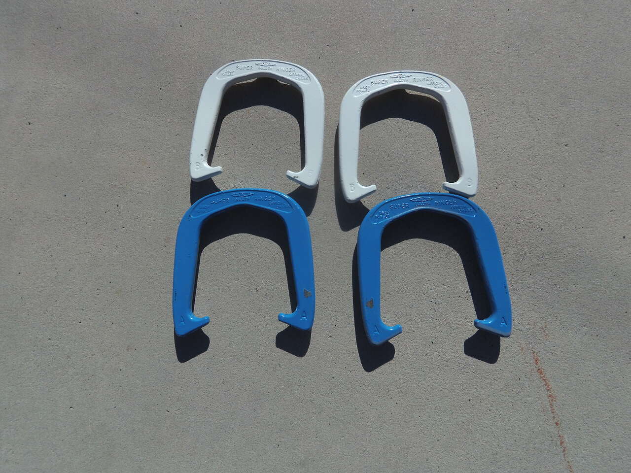 2 Pair Horse Shoes