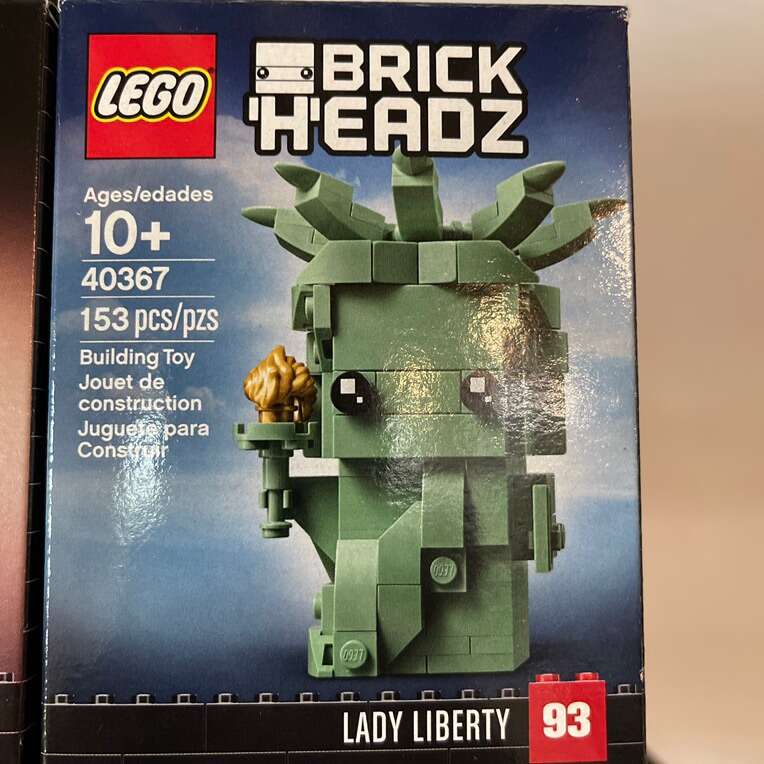 Sealed Retired Lego Lady Liberty Brickheadz 40367