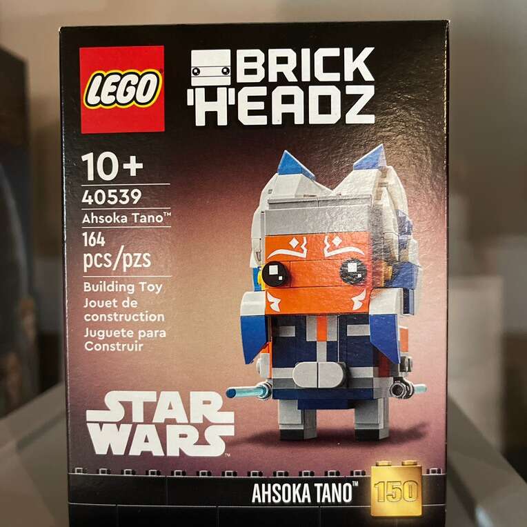 Sealed Retired Lego Ahsoka Tano Brickheadz 40539