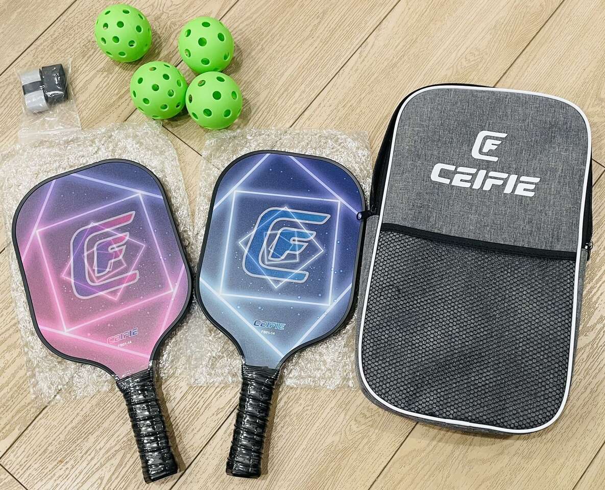 New in box Pickleball Paddles Set of 2(5 left)