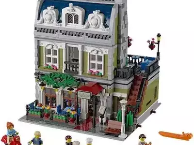LEGO Creator Expert Parisian Restaurant