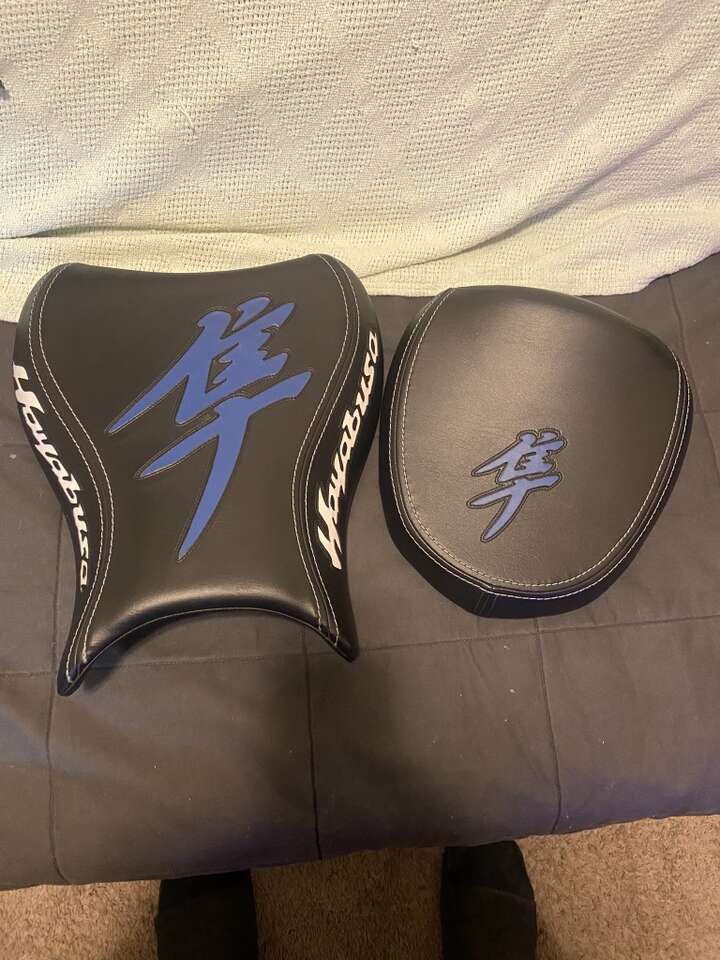 08-20 Suzuki Hayabusa Custom Seats