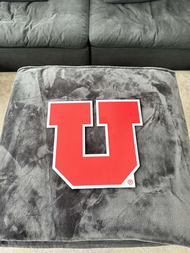 University of Utah (U of U) yard signs/decor