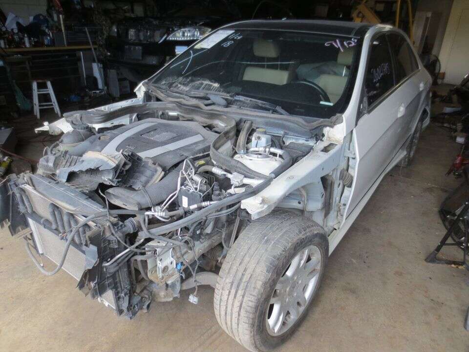 2011 Mercedes E350 4matic Parting out SALVAGE TITLE 119k $2000