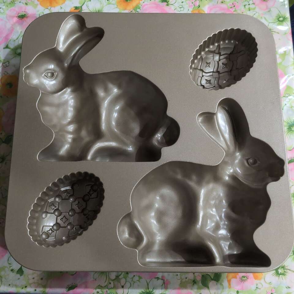 Easter egg and bunny cake pan