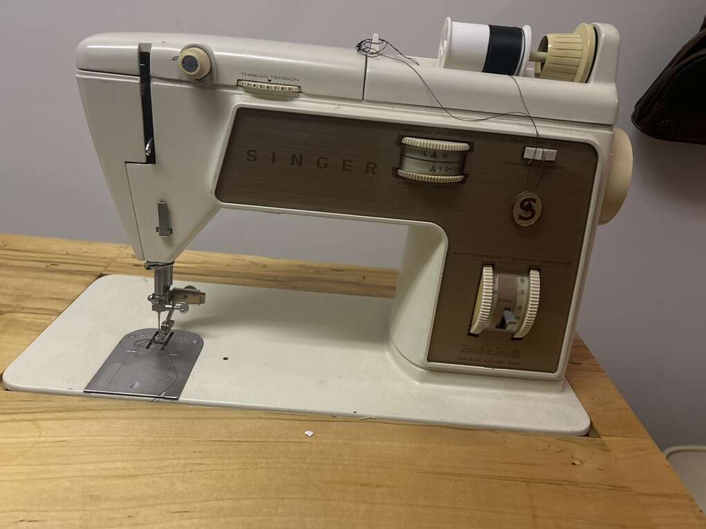1968 Singer Zig Zag Sewing Machine