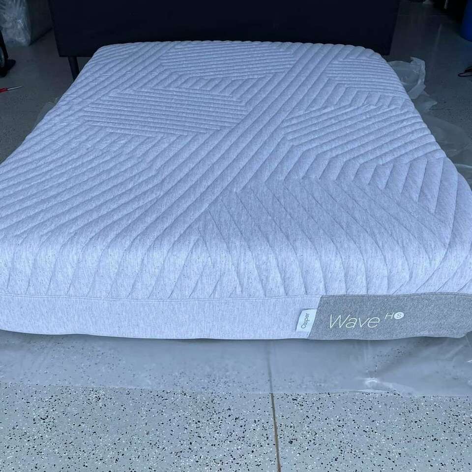 Queen Casper Wave Hybrid Snow Mattress Furniture