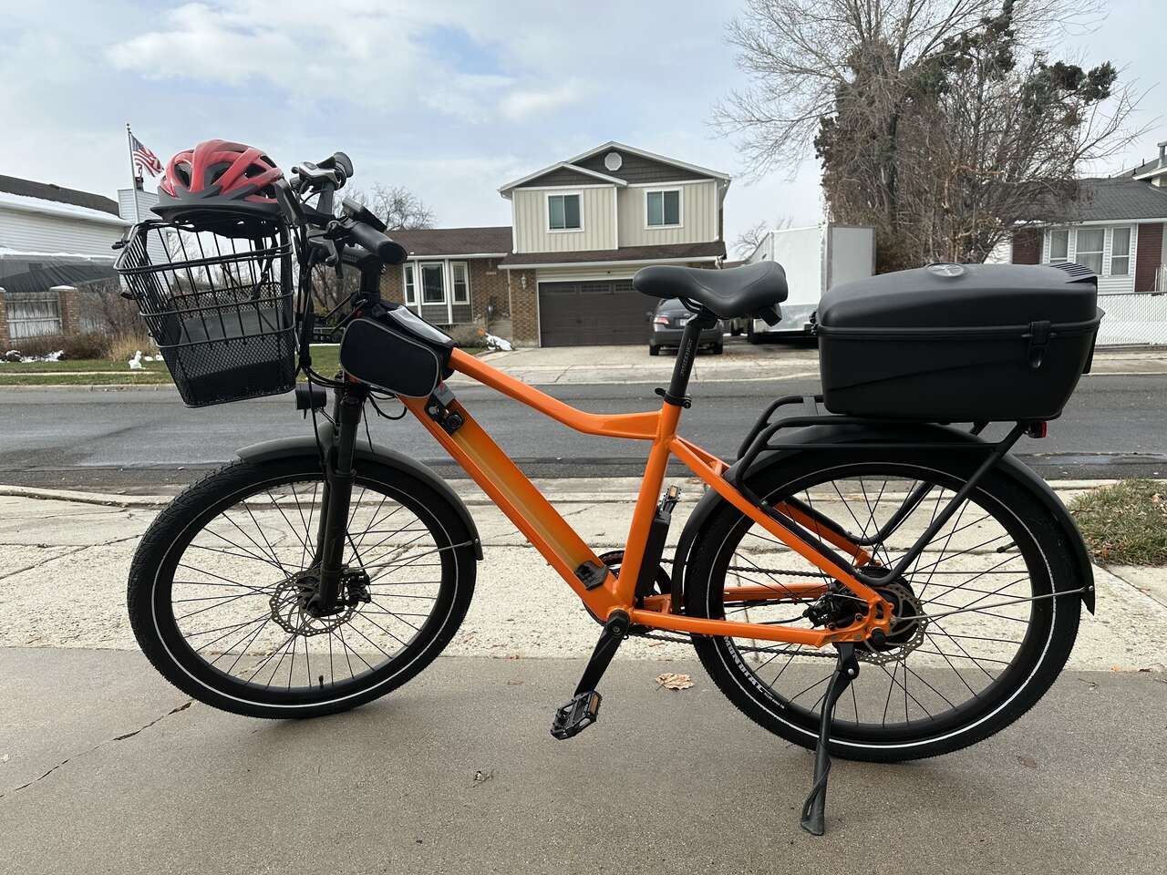 Electric Bike / E Bike Cycling