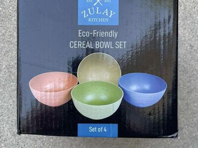 Brand New In Box Cereal Bowl Set Of 4