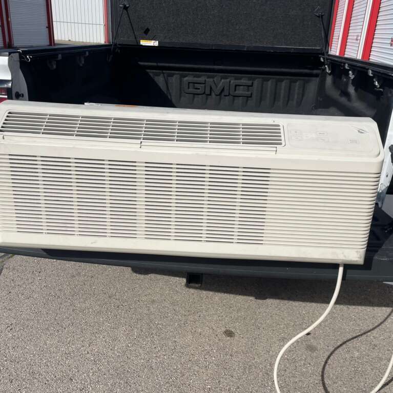 LG Wall Air Conditioner & Heat… Home and Garden