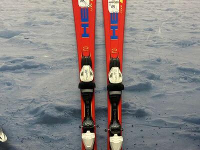 Heavily Used Head Supershape 107cm Jr Kids Skis w/ Head LRX 4.5 Demo Binding