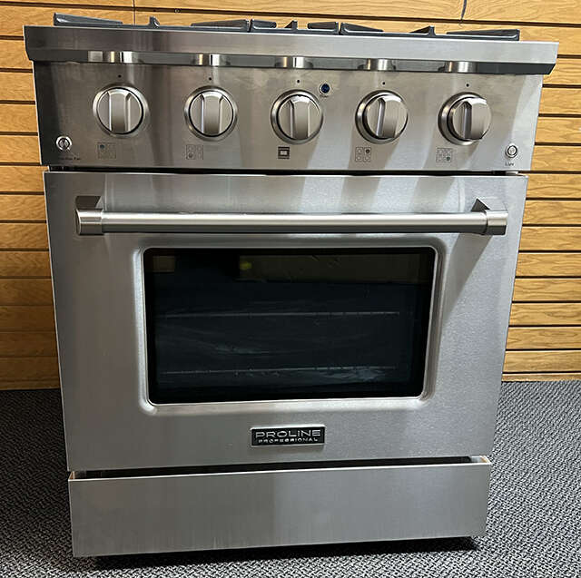 Price Reduced: Proline Dual Fuel Gas Range 30inch   -PLSR 30GE-