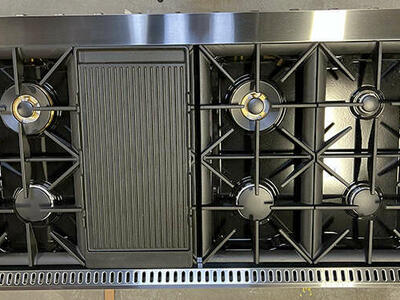 Price Reduced: Proline Dual Fuel Gas Range 48inch. Two ovens! -PLSR 48GE-