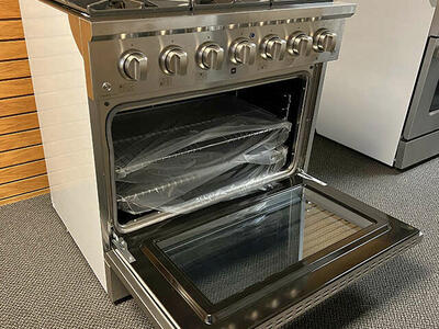 Price Reduced: Proline Gas Range and Oven 36 inch - PLSR 36GG