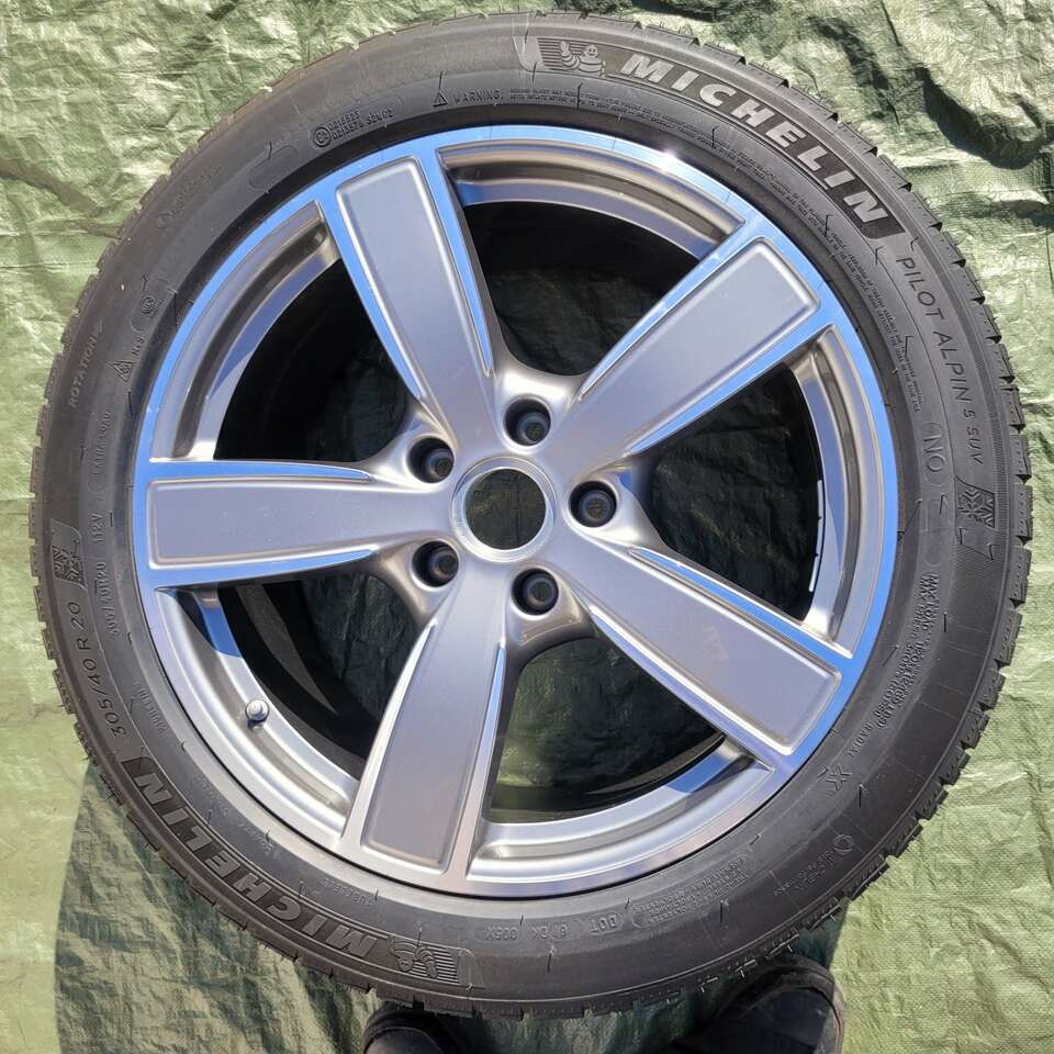 Porsche Cayenne Factory NEW