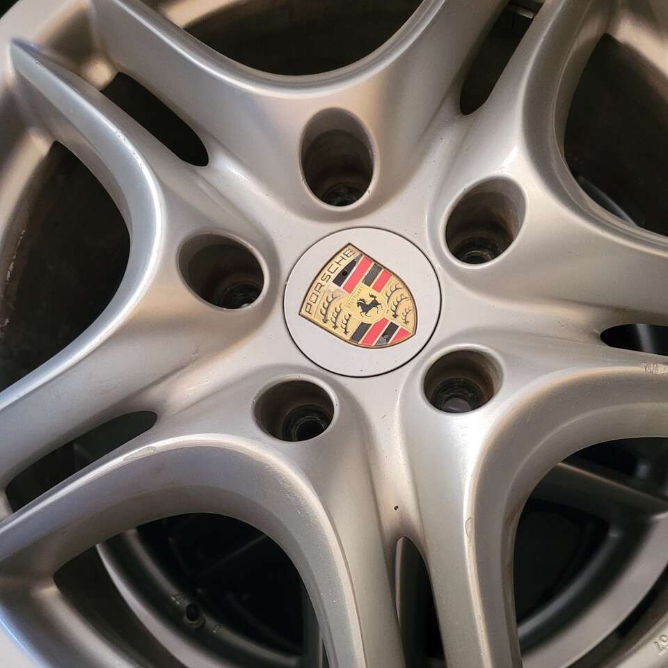 Porsche Cayenne Wheels.