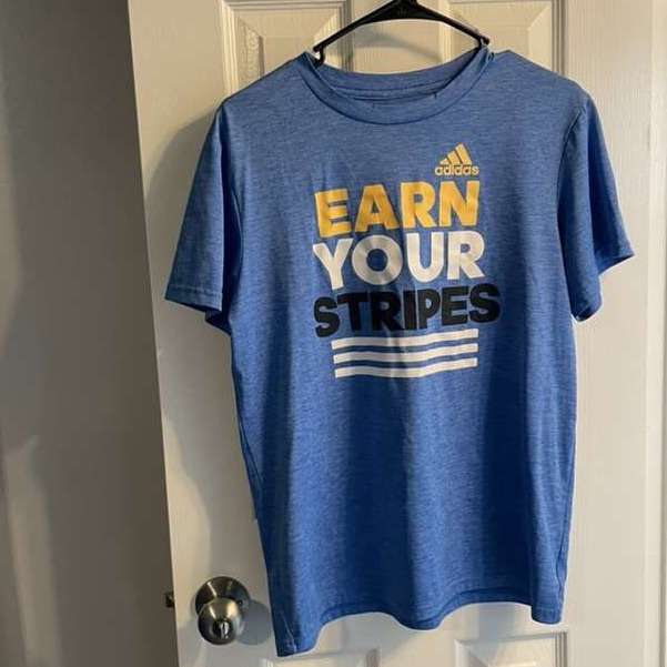 Adidas Shirt - Size XL (18/20)