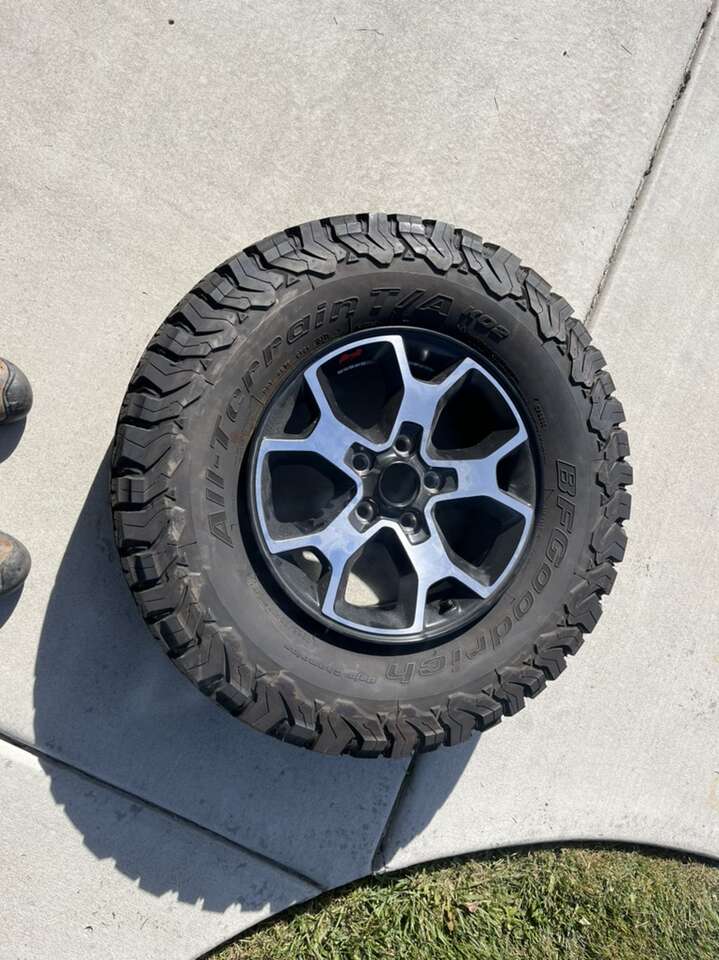 Wheels And Tires Auto Parts and Accessories