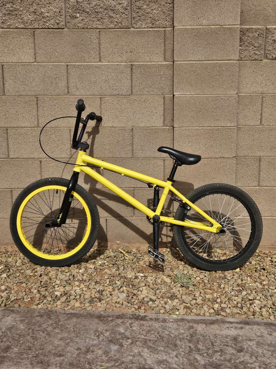 Chaos 20 inch discount bike