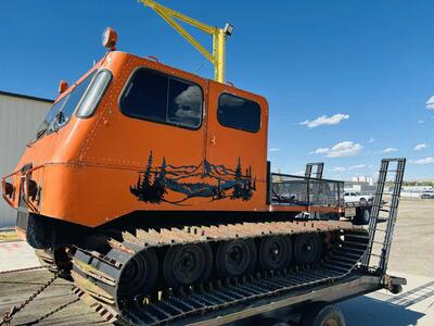 Thiokol crew cab Snowcat Snow cat with flatbed and trailer ! Low hours , ready to go !