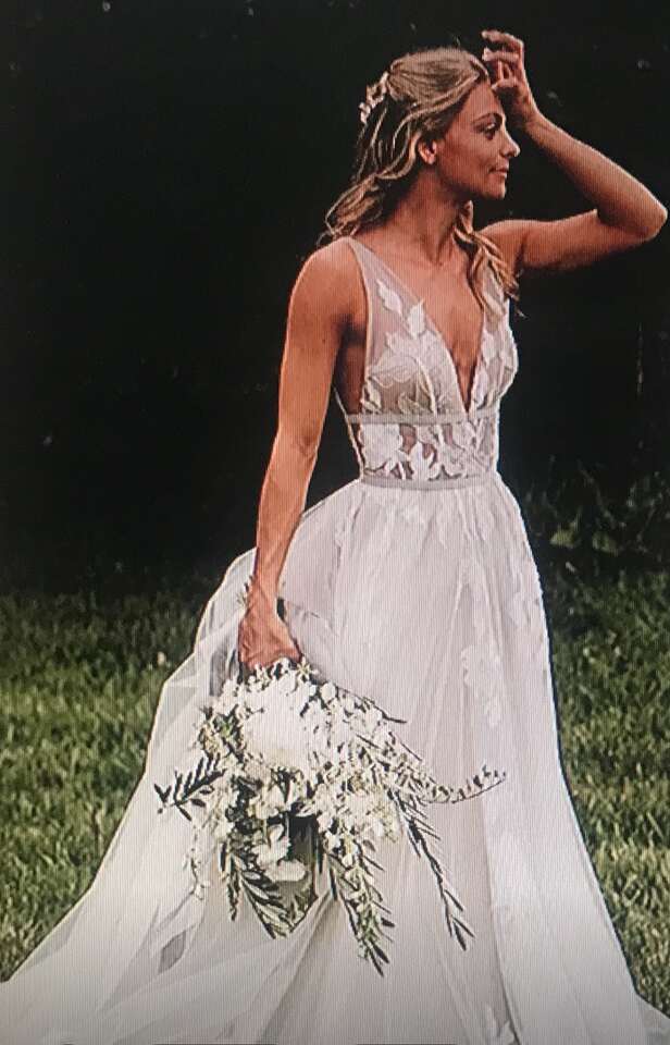 Brand new wedding dress Weddings