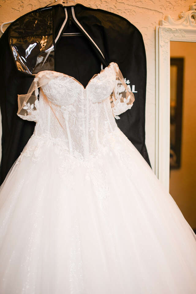 WEDDING DRESS Weddings
