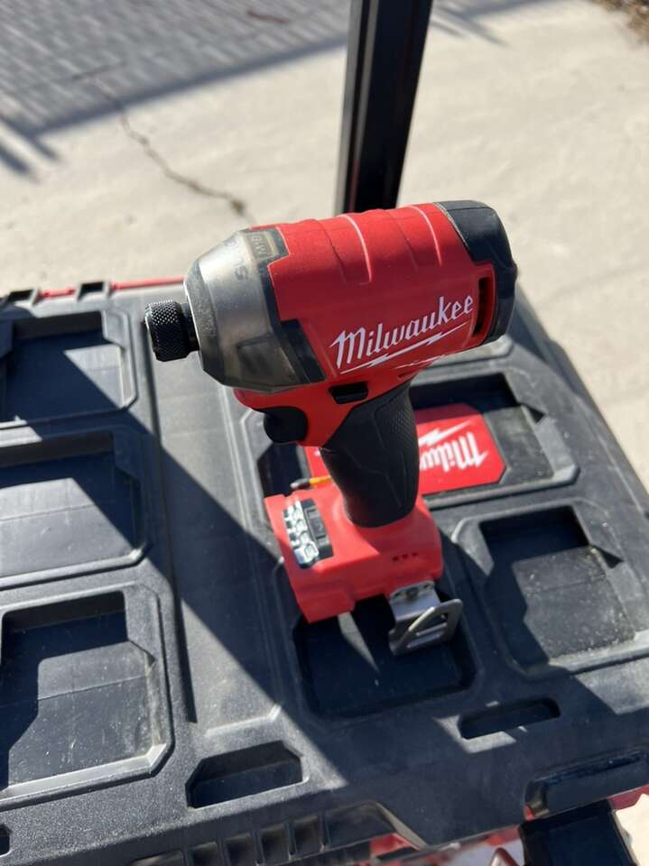 Milwaukee M18 Surge Impact Driver
