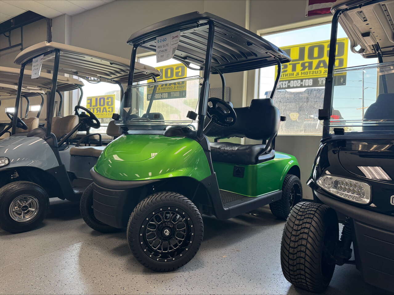 EZGO RXV ELiTE(Lithium) GOLF CART