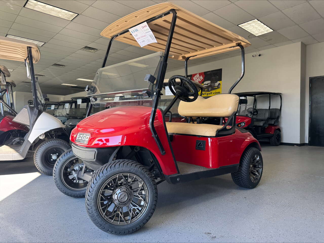 EZGO TXT GOLF CART w/ NEW LITHIUM BATTERY