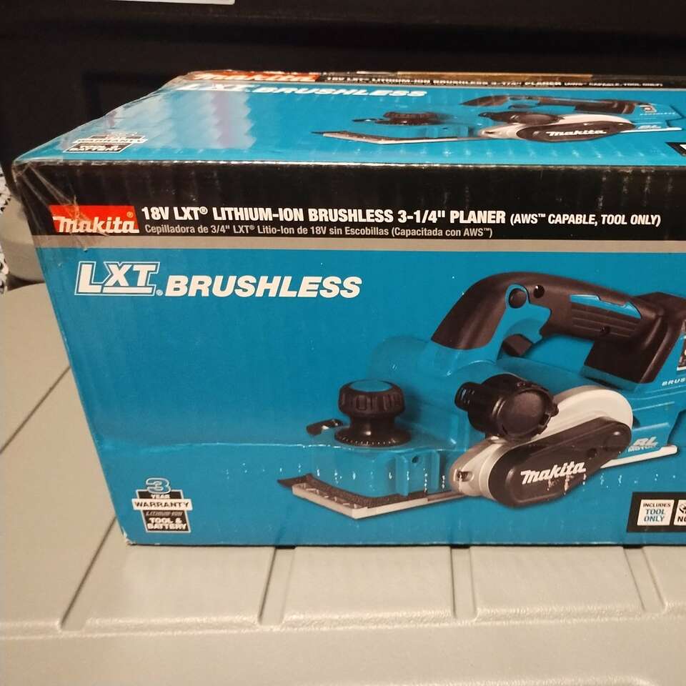 Makita planer Industrial