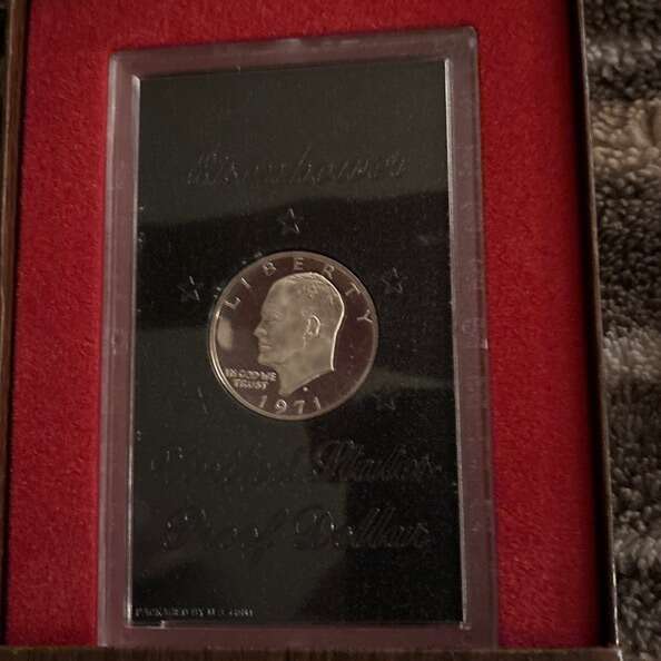 1971-1972-1973-1974 Brown Box Silver Eisenhower