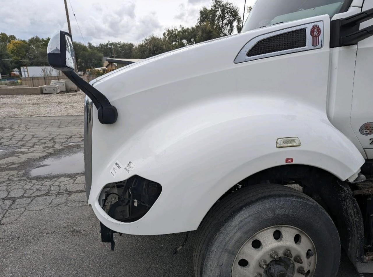 2016 KENWORTH T680 HOOD ASSEMBLY