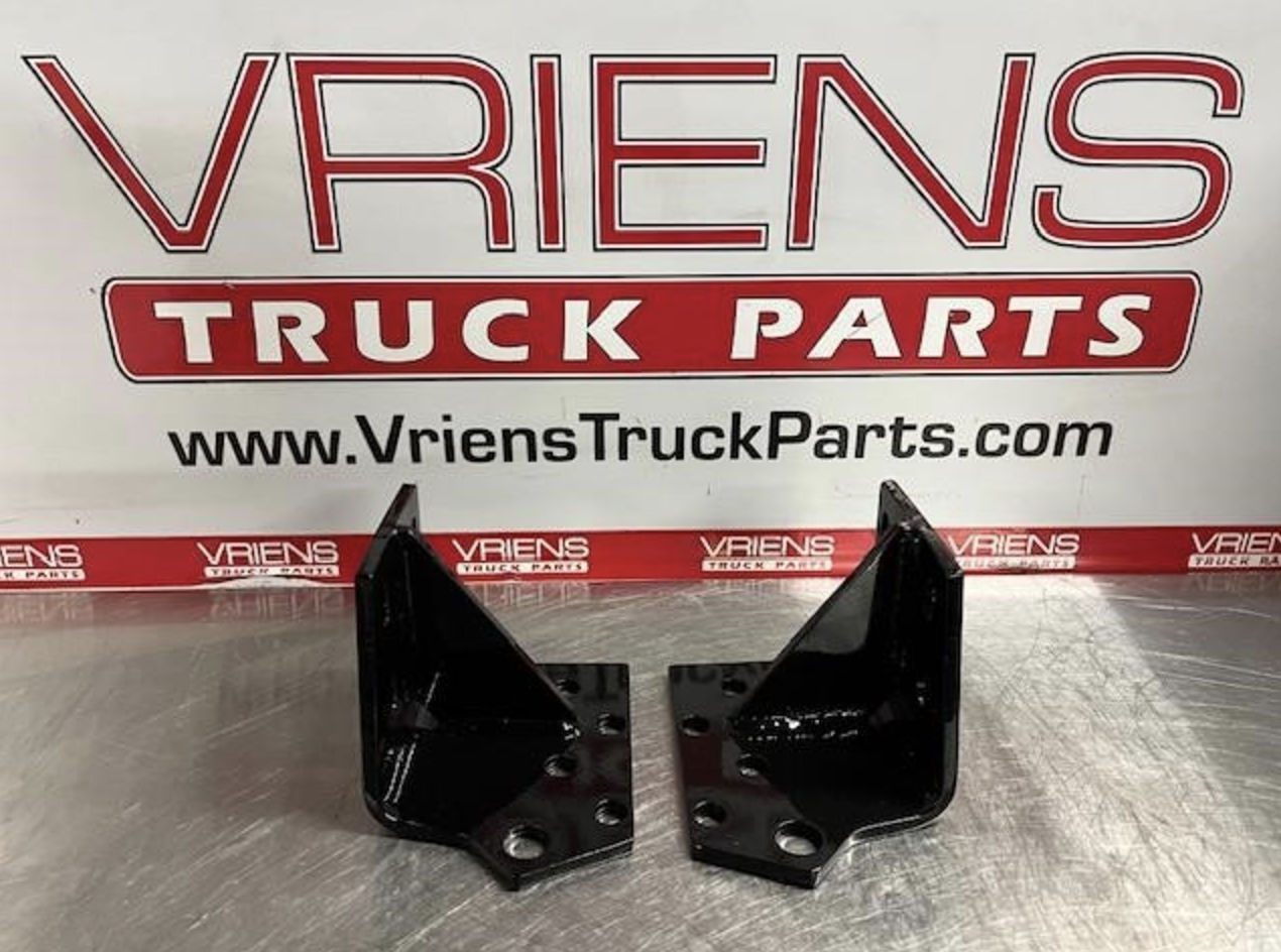 KENWORTH W900 Support-Radiator STL LH & RH