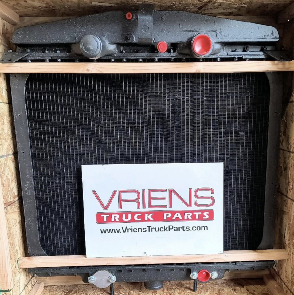 KENWORTH W900A RADIATOR ASSEMBLY