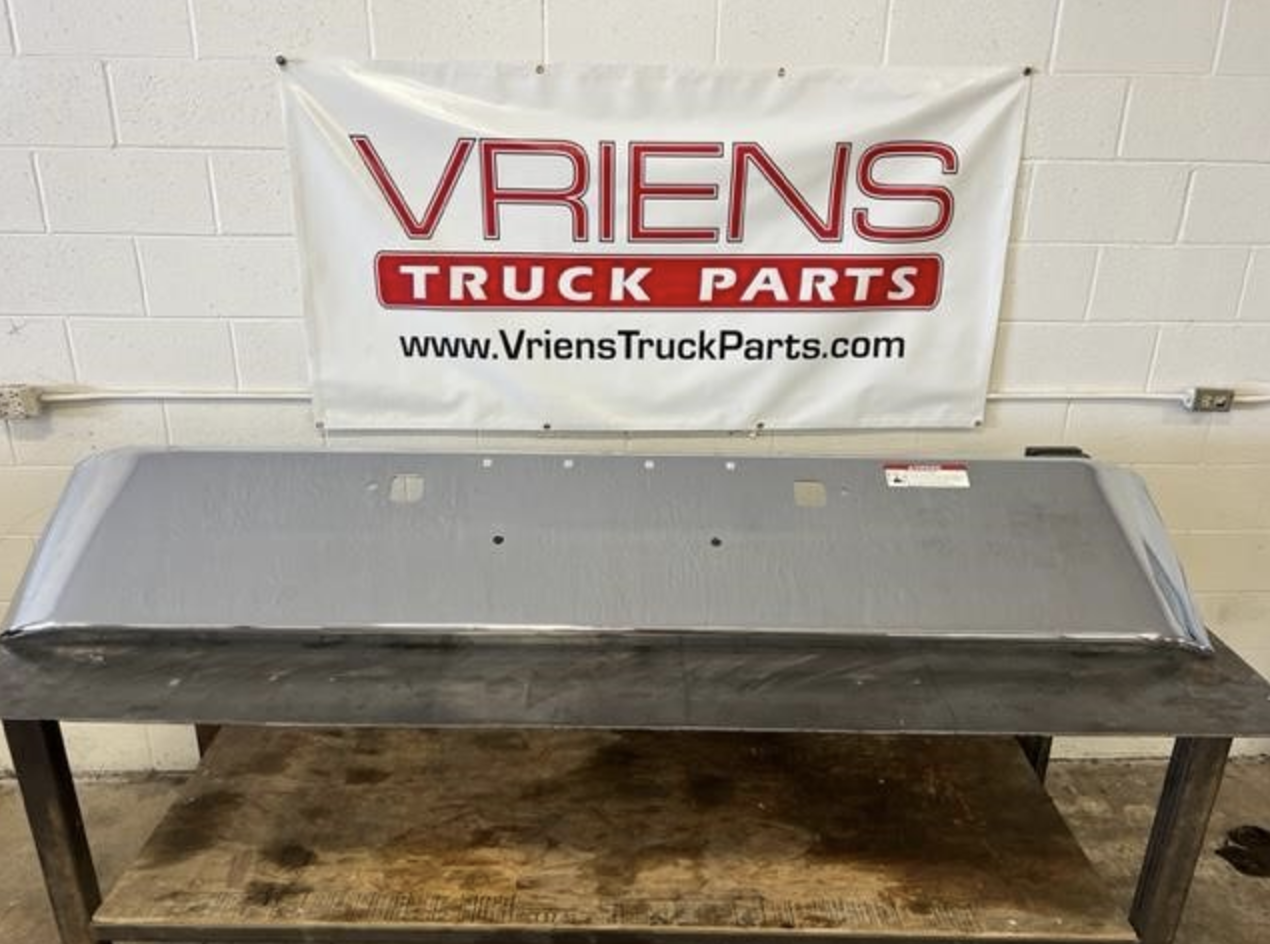 PETERBILT 567 & PETERBILT/KENWORTH BUMPER - CHROME STEEL