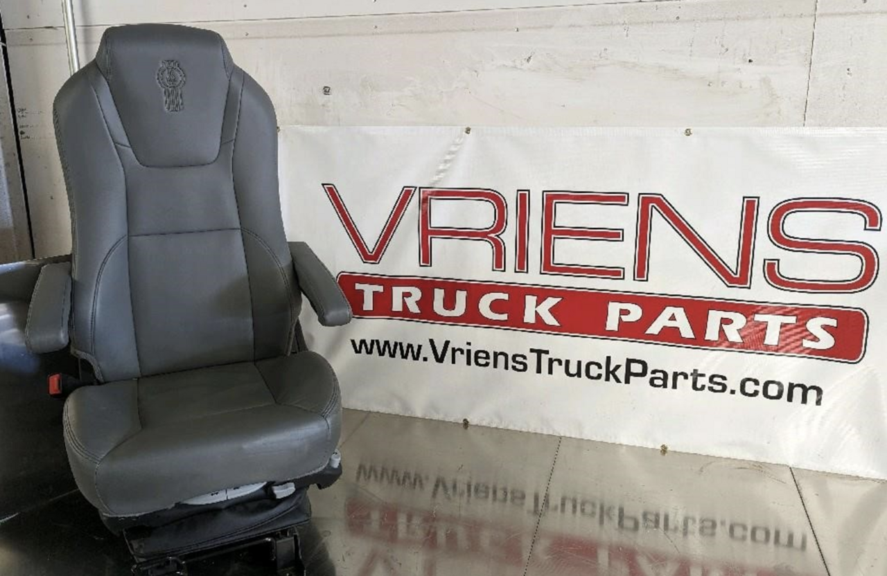 2022 KENWORTH T680 DRIVER SIDE HIGH-BACK LEATHER SEAT