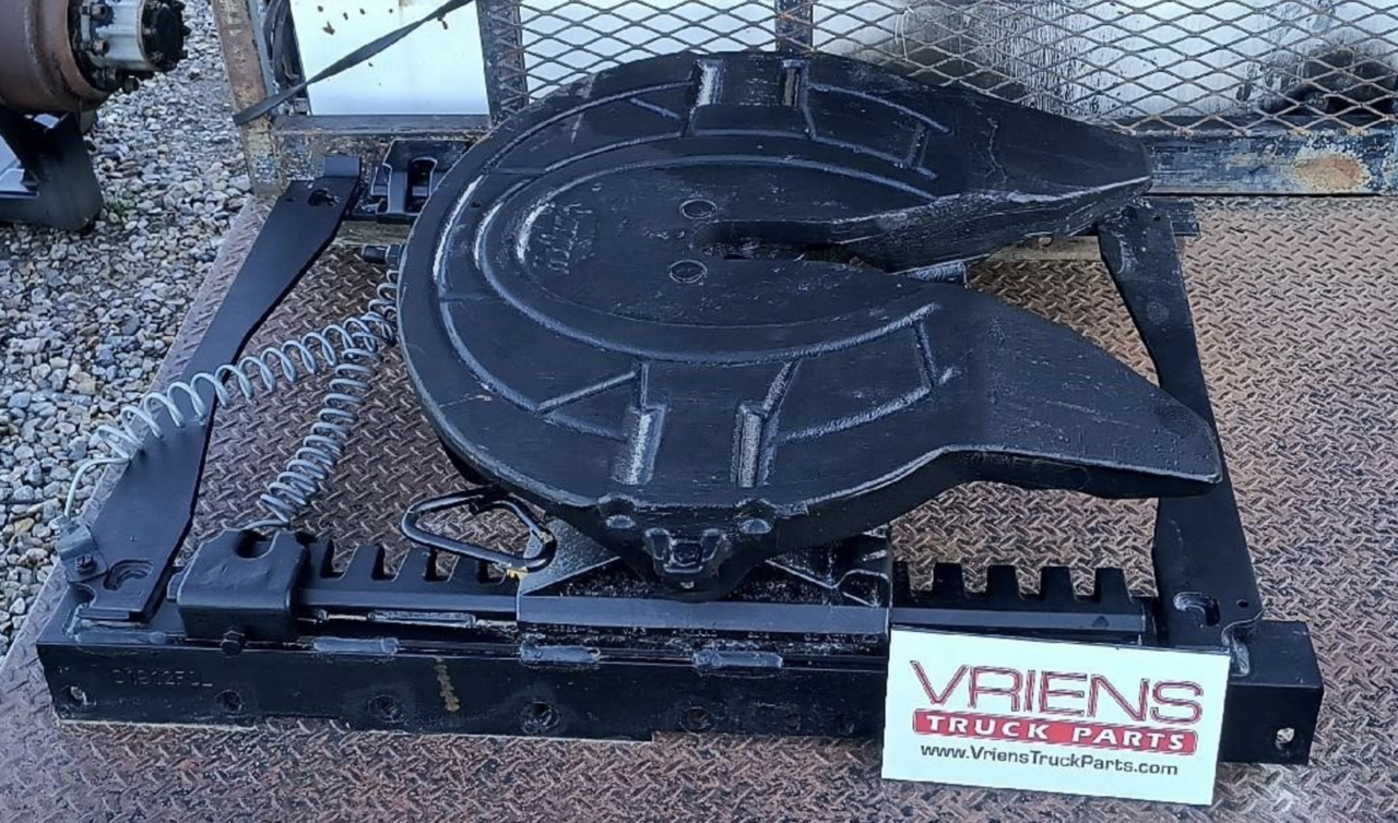 HOLLAND 5TH WHEEL ASSEMBLY FW35H818XL80