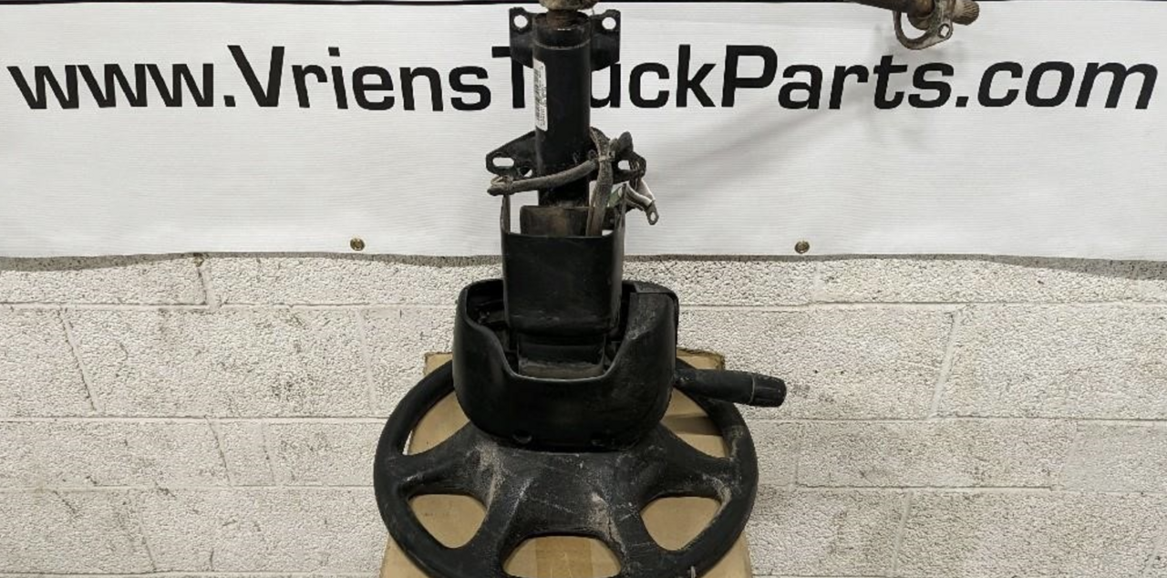 PETERBILT 378 USED STEERING COLUMN FITTING