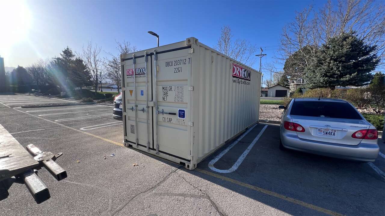 FOR Rent 8ft 10ft 20ft 40ft Shipping Storage Containers for Rent / Rentals and Sale 20' 40' 40HC 40HQ