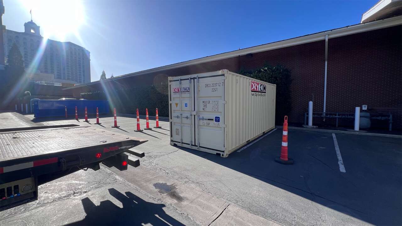 FOR Rent 8ft 10ft 20ft 40ft Shipping Storage Containers for Rent / Rentals and Sale 20' 40' 40HC 40HQ