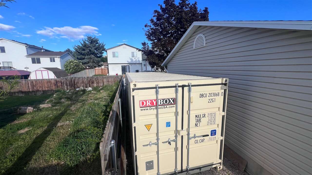 Winter RENTAL SPECIALS NOW 8' , 10' , 20' , 40' Shipping Container Conex Containers Cargo Containers for Storage