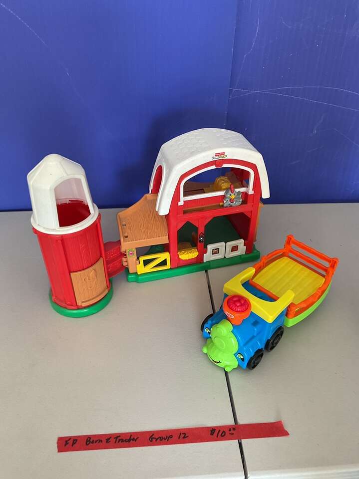 Fisher-Price Group 12 Barn And Tractor Trailer