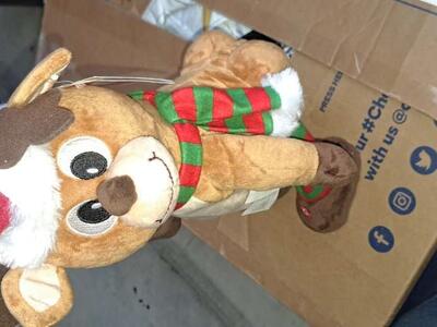 15'' Twerking Reindeer Decor/Toy