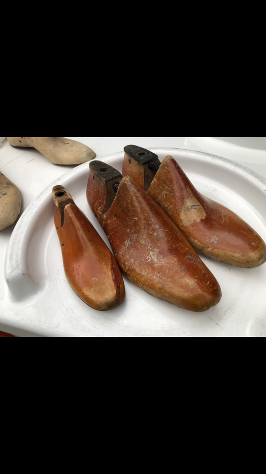 Antique wooden shoe cobbler forms / lasts fantastic decoration, vintage shoe decore